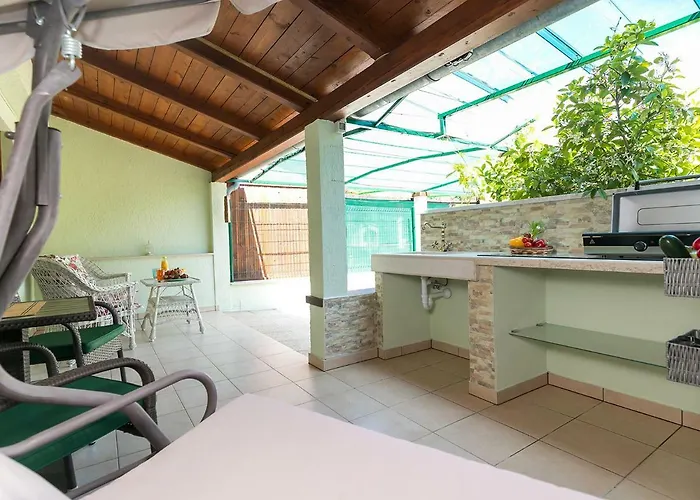 아파트 Nada 브르사르